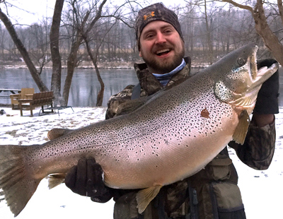 Fisherman Catches Record Brown Trout on Mepps Comet Mino